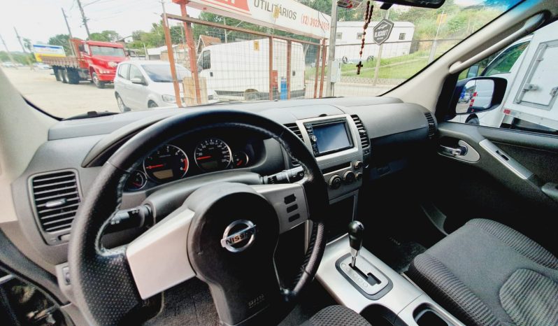 Nissan Pathfinder 2.5 Se 5p full